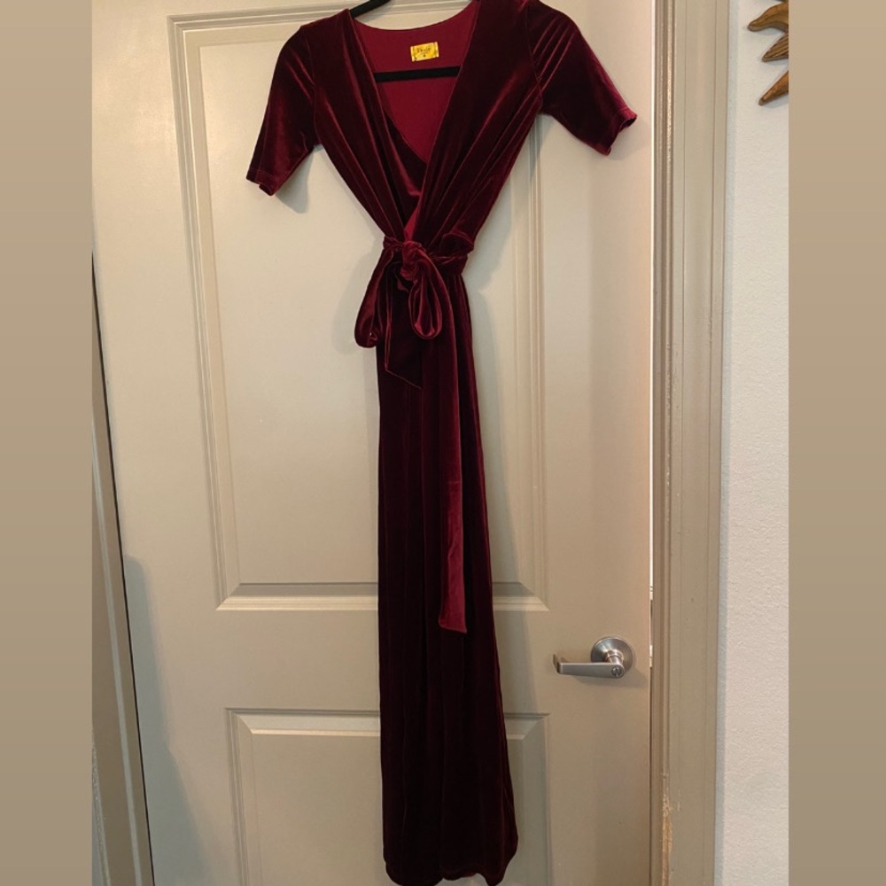 New Velvet Burgundy Formal/ Prom Dress